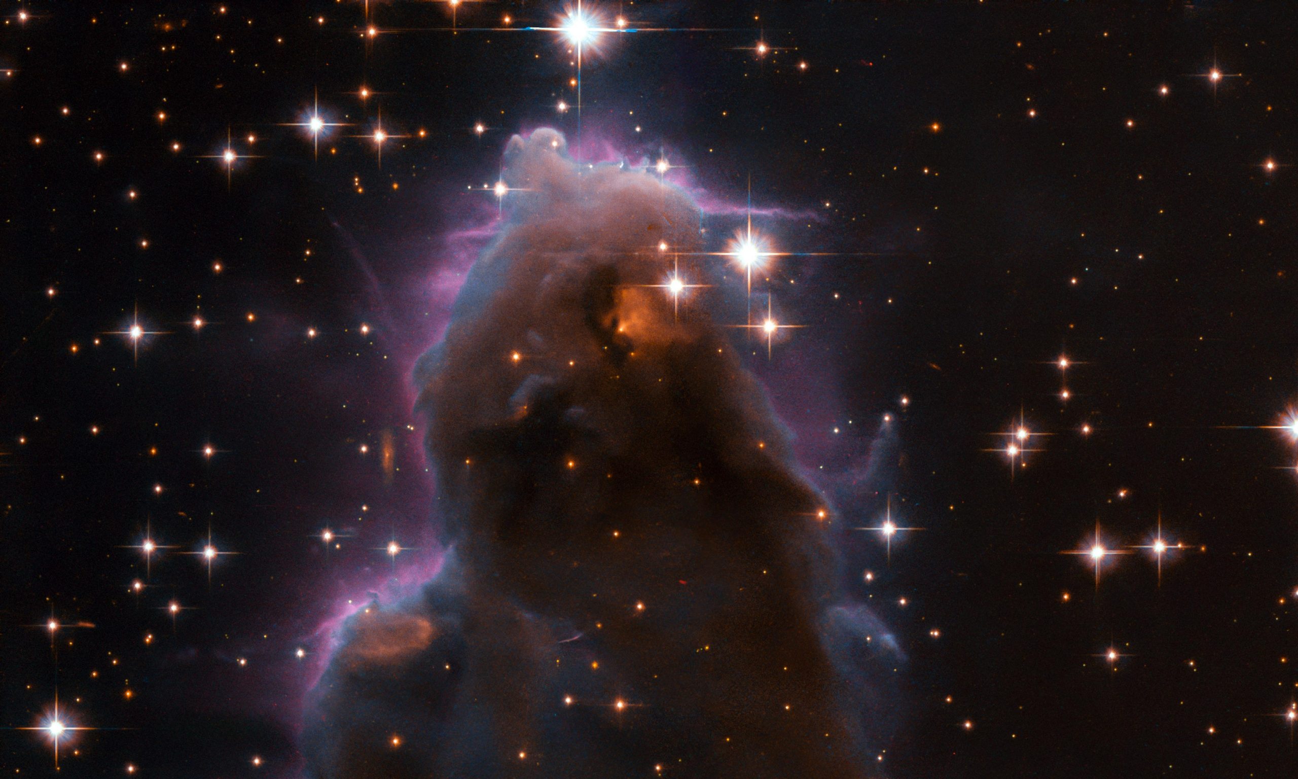 哈勃太空望遠鏡捕獲了恆星形成的頻道